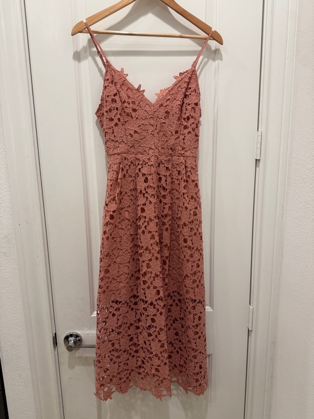 Astr Rose Blush Lace Midi Dress with Spaghetti Straps - Picture 3 of 10